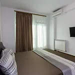 Gala Belona Lägenhetshotell 4*