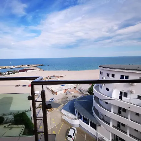 Gala Aparthotel 3*